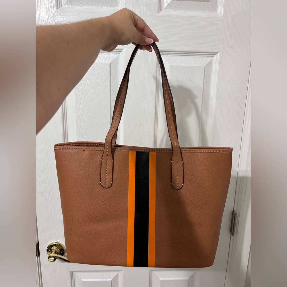 NWOT Neely & Chloe Bag